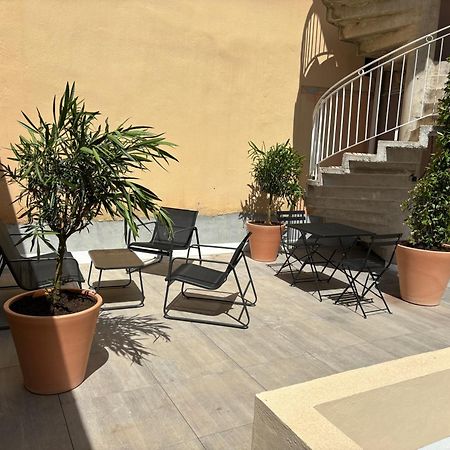 Studio Spacieux Avec Patio En Centre Ville Cavalaire-sur-Mer Exteriör bild